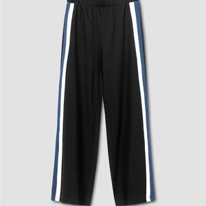 Universal Standard Wide Leg Cropped pants